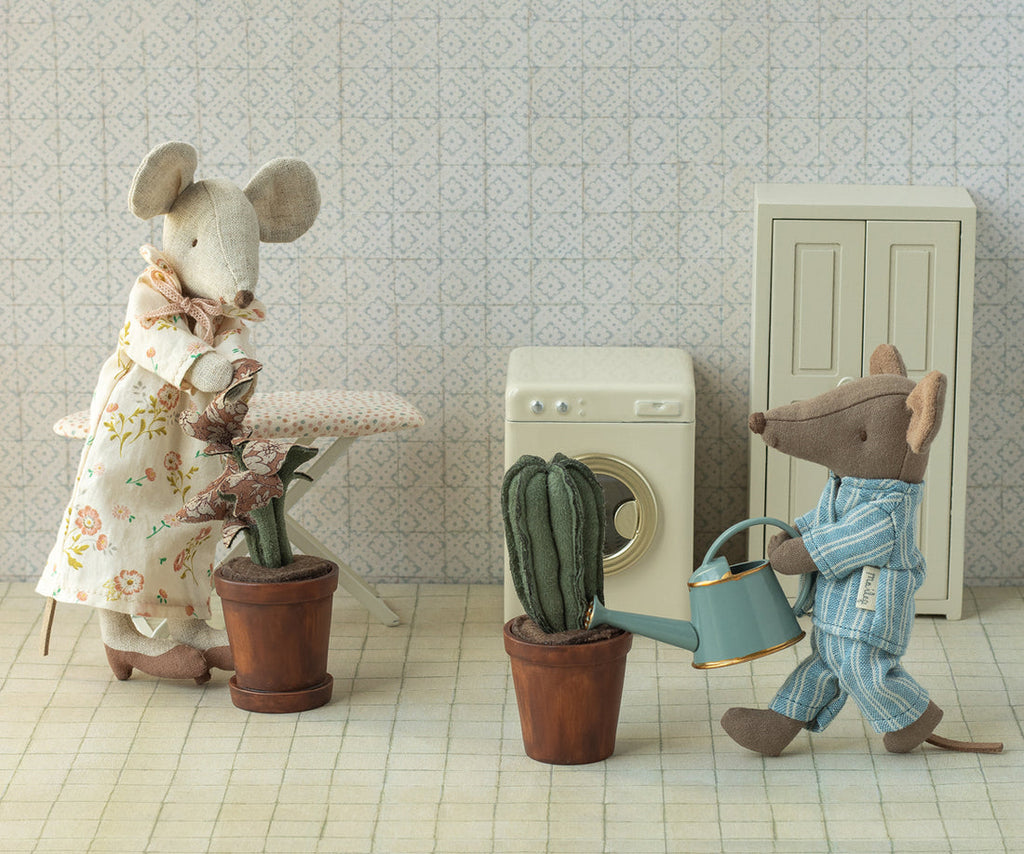 Maileg  Mouse Watering Can - Light Blue