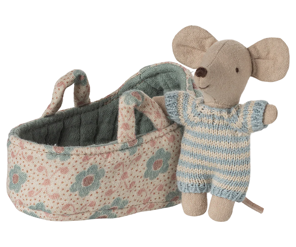 AW25 Maileg Baby Mouse In Carry Cot