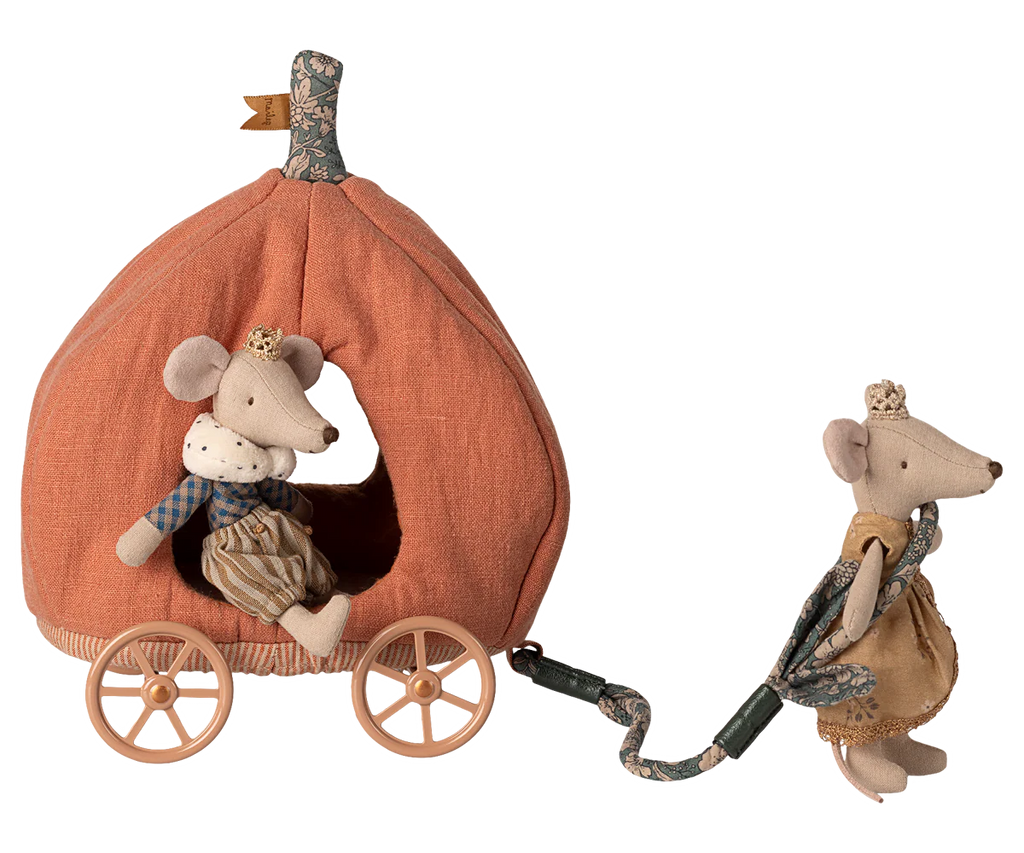 AW25 Maileg Pumpkin Carriage Mouse