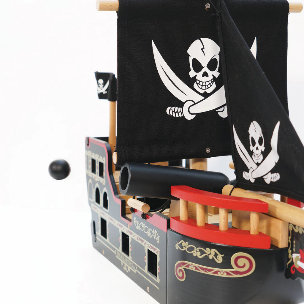 Le Toy Van Barbossa Toy Pirate Ship Set