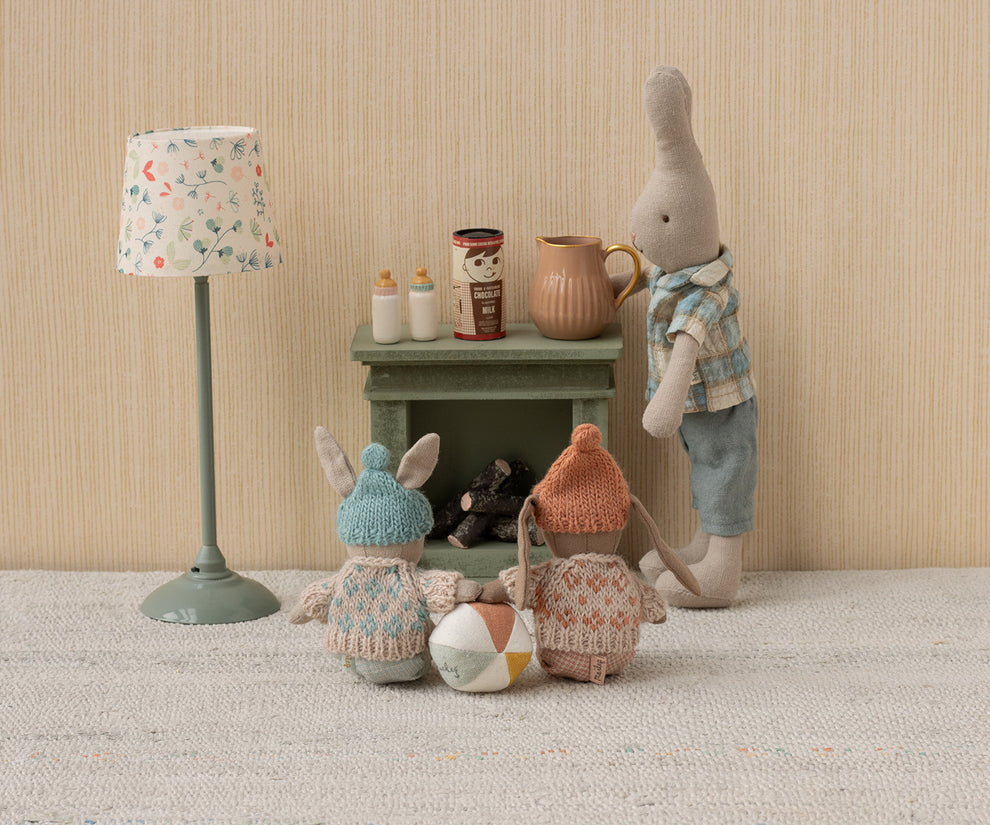 AW25- Maileg Fireplace, Miniature - Dusty Green