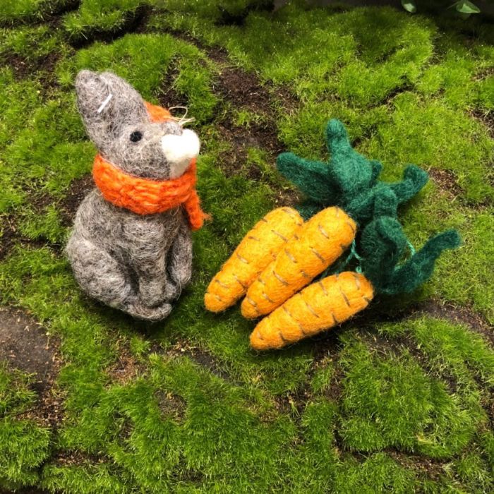 Felt So Good Hanging Carrots (Set of 5) - Radish Loves