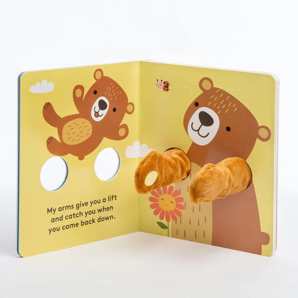 Hug Me Little Bear: Finger Puppet Book - Radish Loves